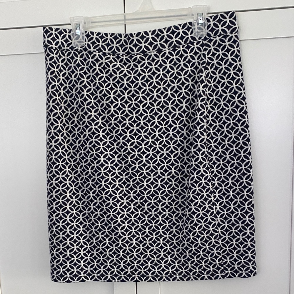 41 Hawthorn Black and White Geometric Pencil Skirt